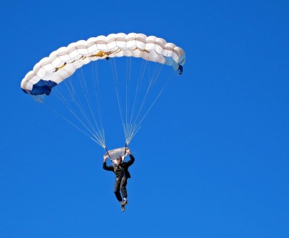 LEYU乐鱼体育官方网站-广东队再次夺冠，冲击三连冠！，广东队3连冠